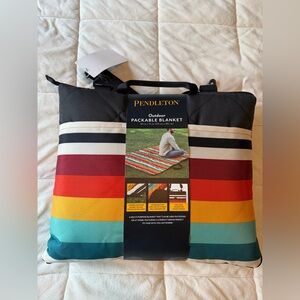 PENDLETON 70x72 Outdoor Packable Blanket Pine Island